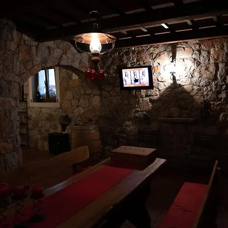 Event Garden With Pool And Wine Cellar *