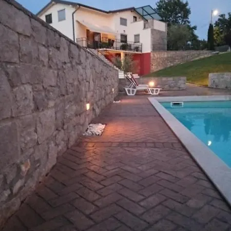 Event Garden With Pool And Wine Cellar *